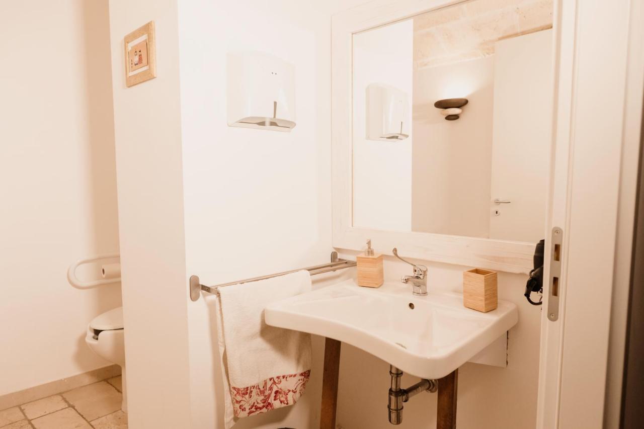 A Stare - Stone Apartment In The Historic Center - Molfetta Bagian luar foto