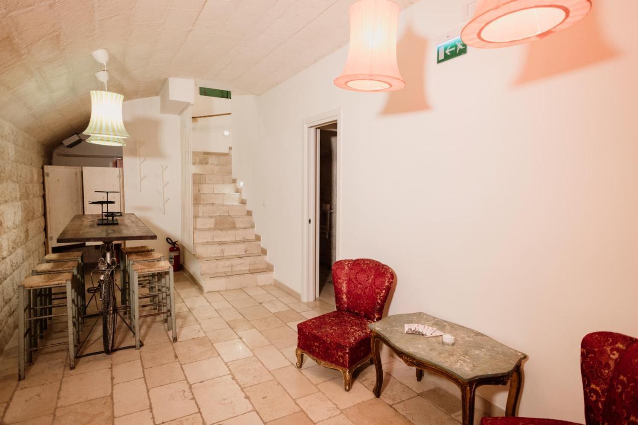A Stare - Stone Apartment In The Historic Center - Molfetta Bagian luar foto
